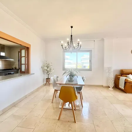 Appartamento First Class La Resina Golf & Sea, *