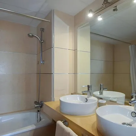 Appartamento First Class La Resina Golf & Sea, *